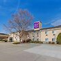 Sleep Inn & Suites