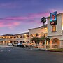 Motel 6 Carlsbad, CA Beach