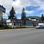 Revelstoke Lodge