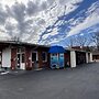 OYO Palm Leaf Motel
