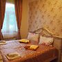 Lira Apartments