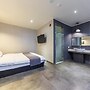 S& Hotel