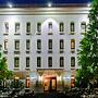 Van CortLandt Hotel