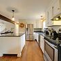 Spacious Oxford Home w/ Pool - 4 Mi to Lake!