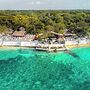 Bora Bora Hotel & Beach Club