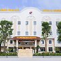 Phu Long Tam Ky Hotel & Restaurant