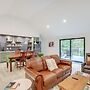Brevard Retreat: Fireplace, Deck & Screened Porch!