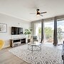 1 Mi to Disney World: Lakefront Condo in Orlando!