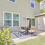 Charming Navarre Townhome: 5 Mi to Beach!