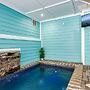 Ern806 - Splashin' Views 2 Bedroom Cabin by RedAwning