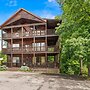 Smoky Mountain Lodge 6 Bedroom Cabin by Redawning