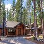 Breezy Pines Cabin 4 Bedroom Home by RedAwning