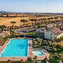 Family Pool Suvereto Trilo Ground