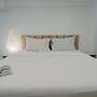 Modern And Cozy Living Studio Loft At Kingland Avenue Apartment