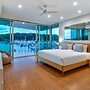 Pavillions 25 Penthouse with Marina View