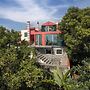 Casa Strelitzia by An Island Apart
