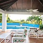 Coral Villa, Pool, Ocean Views, Beach & Sea