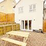 Cotswolds Large 4 Bed House Parking-Wifi