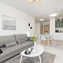 Lux Apartment by Renters Prestige