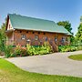 Warm & Cozy Clayton Cabin Near St Lawrence River!