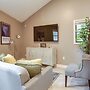 Charming Memphis Apartment: Remote-work Friendly!