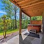 Trenton Cabin w/ Hot Tub - 14 Mi to Lookout Mtn!