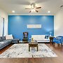 Family-friendly Irving Townhome w/ Yard!