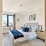 Penthouse Apartment In Brentford