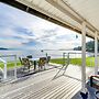 Bayfront Port Hadlock Retreat w/ Grill & Deck!