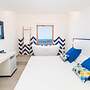Sapphire Rooms