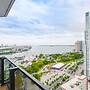Studio with a City View Near Bayside
