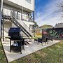 South Houston Townhome w/ Patio & Gas Grill!
