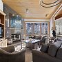 Snowmass View Private Townhome With Ski-in/ Ski-out by The Woodrun V T