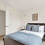 Sunny 2-bed Gem in Chiswick