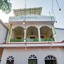 Fabhotel Sarovar Palace