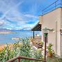 Lake View Terrace Over The Borromean Isla