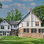 Spacious Virginia Home w/ Porch & Mountain Views