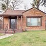 Family-friendly Detroit Home: 12 Mi to Downtown!
