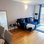 Charming 2-bed Apartment Free Parking in Wimbledon