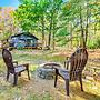 1/2 Mi to Bear Creek Lake: Gem w/ Fire Pit!