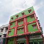 Capital O 615 Residence Puri Hotel Syariah