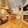 'antler's Point' Cabin w/ Patio & Grill in Branson