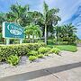 Longboat Key Cedars Beach House-pet Friendly-2 Minute To The Beach