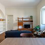 Auditorium Elegant Apartment