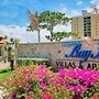 Charming 3-bed Apartment in Portmore With Pool