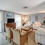 Bright Fort Myers Home w/ Pool - 9 Mi to Beach!