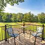 Cozy Holland Studio w/ Deck Near Lake Michigan!