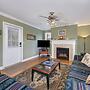 Gatlinburg Getaway 2 BDR in the Heart of Town!