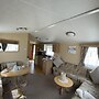 Lovely 2 Bed Chalet in Clacton-on-sea