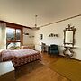 Villa Olivella in Sale Marasino